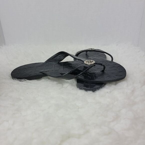 Tory Burch Womens Sandals Size 6M Thora Black Patent Leather Flip Flops Flats - Picture 4 of 9